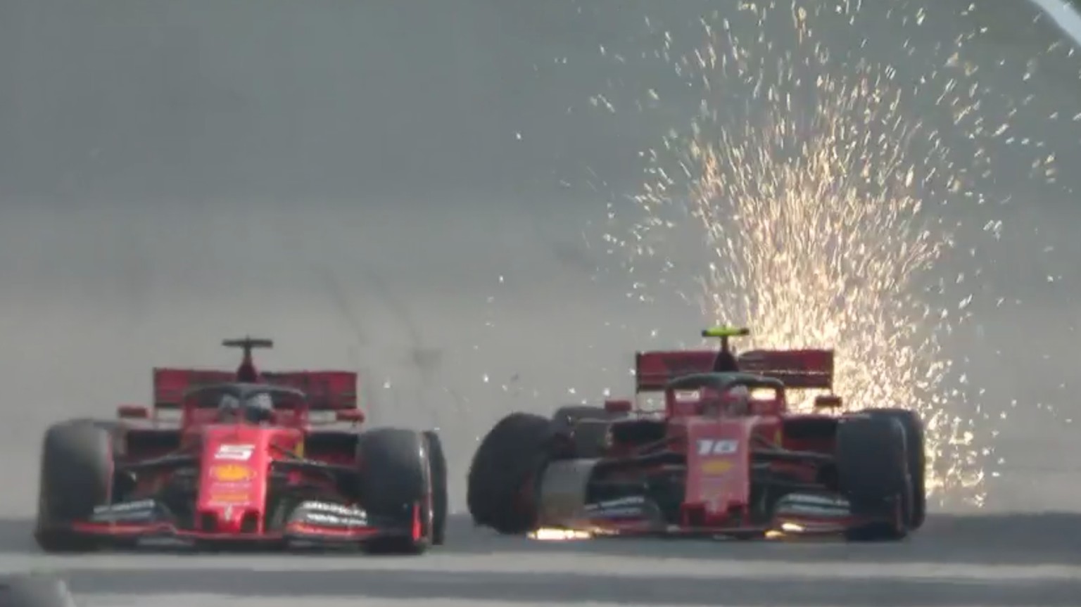 Leclerc zündet ein Feuerwerk, auch für Vettel ist das Rennen vorbei.