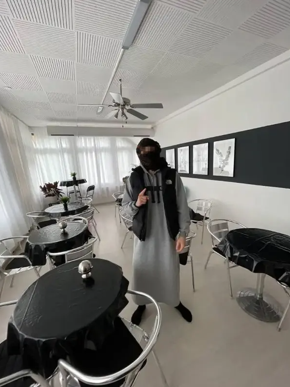 Franco in der Cafeteria der Moschee von Neuhausen im Jahr 2021.