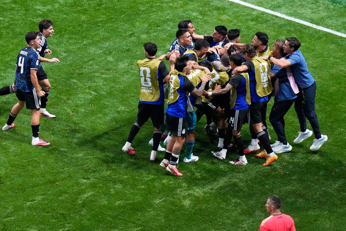 Argentina celebrates their side's first goal during the World Cup semifinal soccer match against England in Atlanta, Wednesday, July 15, 2026. (AP Photo/Lynne Sladky)
Argentina England WCup Socce ...