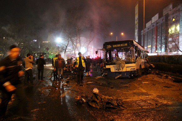 Die Bombe detonierte in der Nähe eines Busses.