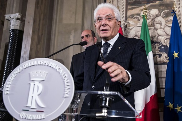 epa10257381 Italian President Sergio Mattarella addresses the media after a meeting on new government formation, in Rome, Italy, 21 October 2022. Brothers of Italy (FdI) leader Meloni will be sworn in ...