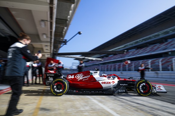 HANDOUT - Zhou Guanyu (chi), Alfa Romeo F1 Team Orlen C42, action during the Alfa Romeo F1 Team Orlen filming day prior the 2022 FIA Formula One World Championship, on the Circuit de Barcelona-Catalun ...