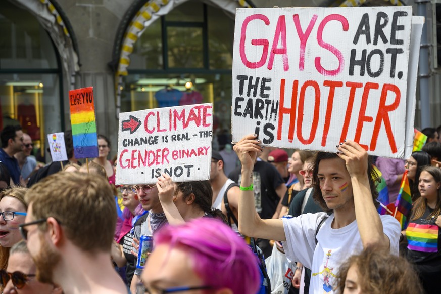 epa07650254 People participate in the Gay Pride parade in Zurich, Switzerland, 15 June 2019, under the motto &#039;Strong in diversity&#039; for the rights of the LGBT community in Switzerland. EPA/ME ...