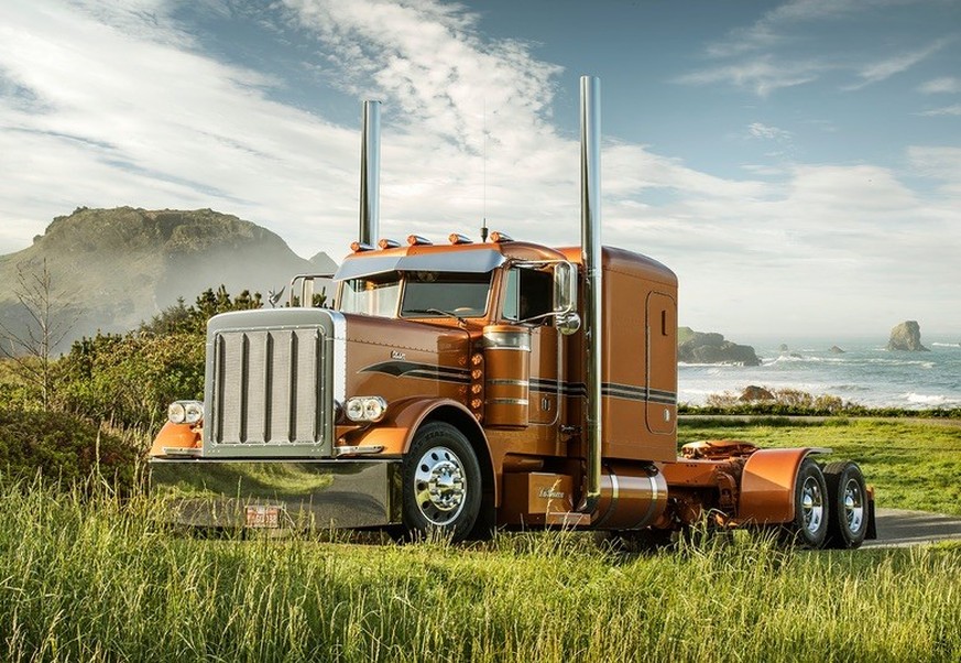 Rigs On Location: Was passiert, wenn ein Modefotograf Trucks fotografiert.

https://rogersnider.com/Categories/Rigs-on-Location/27/thumbs