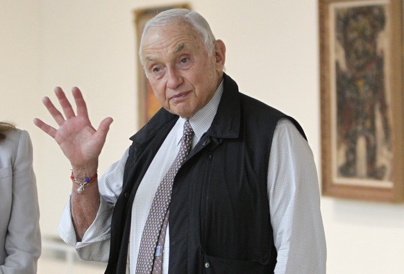 FILE - This Sept. 19, 2014 file photo shows Chairman and CEO of Victoria&#039;s Secret parent L Brands Les Wexner touring the exhibit at the Wexner Center for the Arts in Columbus, Ohio. Wexner is one ...