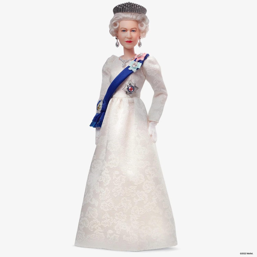 Barbie queen Elizabetz II