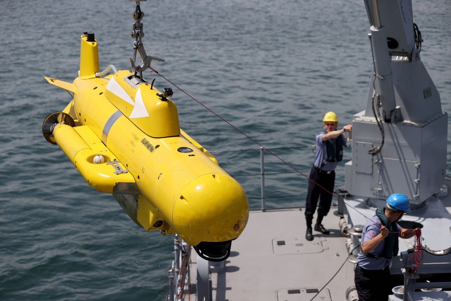 Mine hunters of Turkish Naval Forces are on duty for Blue Homeland BALIKESIR, TURKIYE - JUNE 26: Unmanned underwater vehicle UUV of Turkish Navys minesweeper ship belonging to Turkish Navy Mine Squadr ...