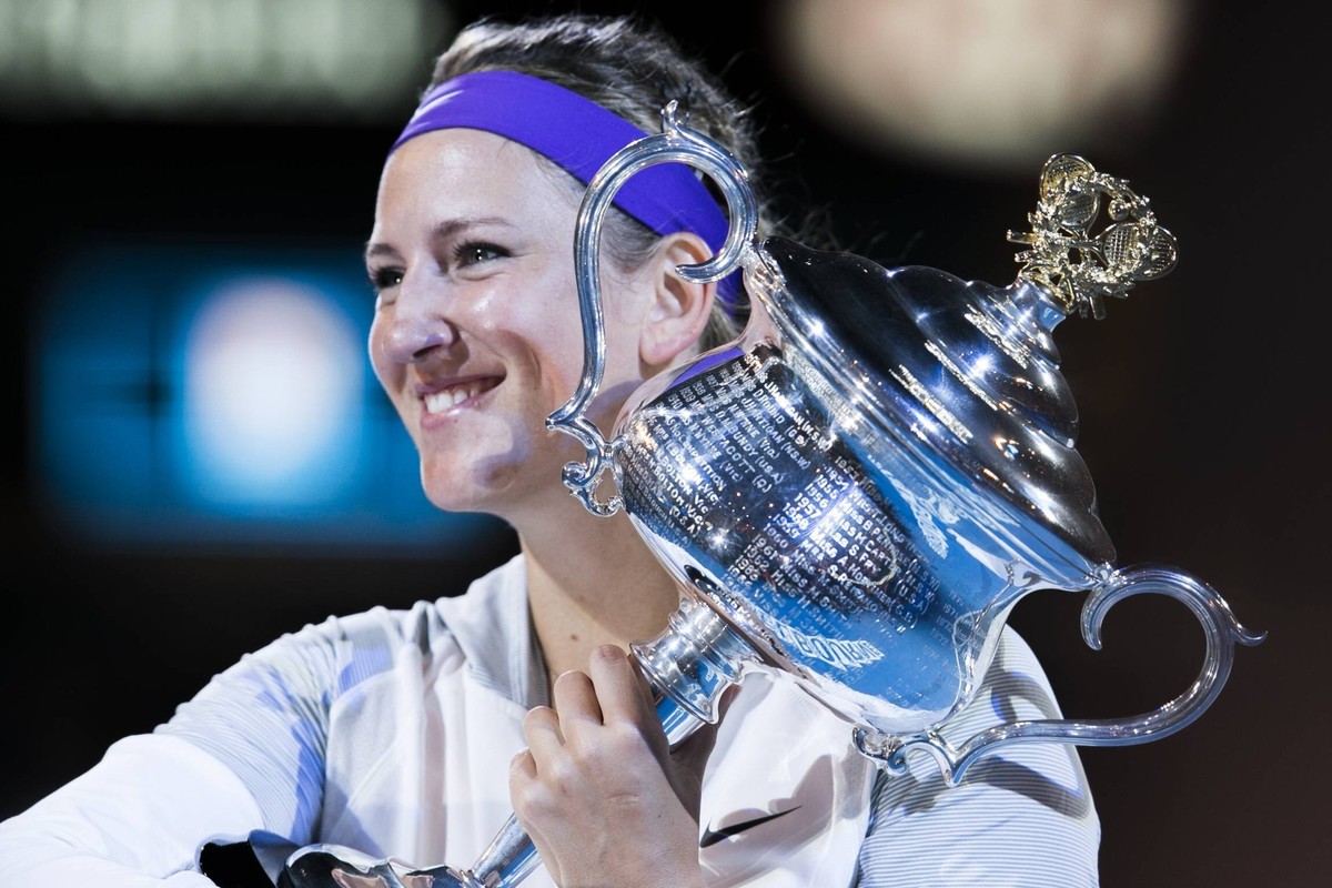 Bildnummer: 12620928 Datum: 26.01.2013 Copyright: imago/Icon SMI
26 January 2013 : Victoria Azarenka poses the winners trophy after winning the Australian Open during Day 13 of the womens final at Ro ...