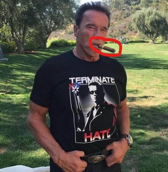 Die bargeldlose Gesellschaft fÃ¤ngt beim Kind an
Arnie ist sogar so COOL das er in den USA eine kubanische Cohiba rauchen kann. WELL DONE!!