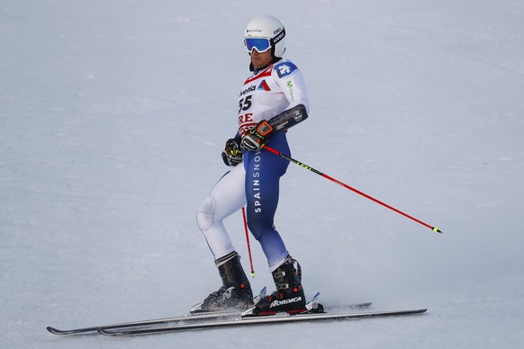 epa07372837 Juan Del Campo of Spain reacts in the finish area during the first run of the men&#039;s Giant Slalom at the 2019 FIS Alpine Skiing World Championships in Are, Sweden, 15 February 2019. EP ...