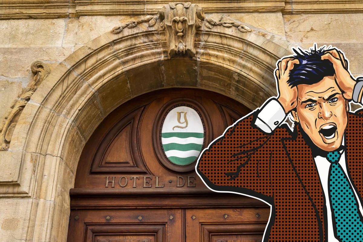 La porte d'entree de l'Hotel de ville d'Yverdon-les-Bains sur la place Pestalozzi le vendredi 26 fevrier 2021 a Yverdon. (KEYSTONE/Jean-Christophe Bott)