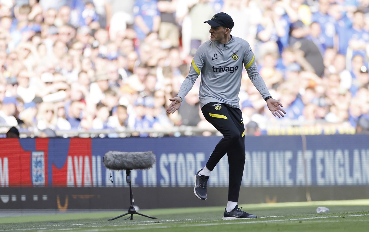 epa09947032 Chelsea manager Thomas Tuchel reacts during the English FA Cup final between Chelsea FC and Liverpool FC at Wembley in London, Britain, 14 May 2022. EPA/TOLGA AKMEN EDITORIAL USE ONLY. No  ...