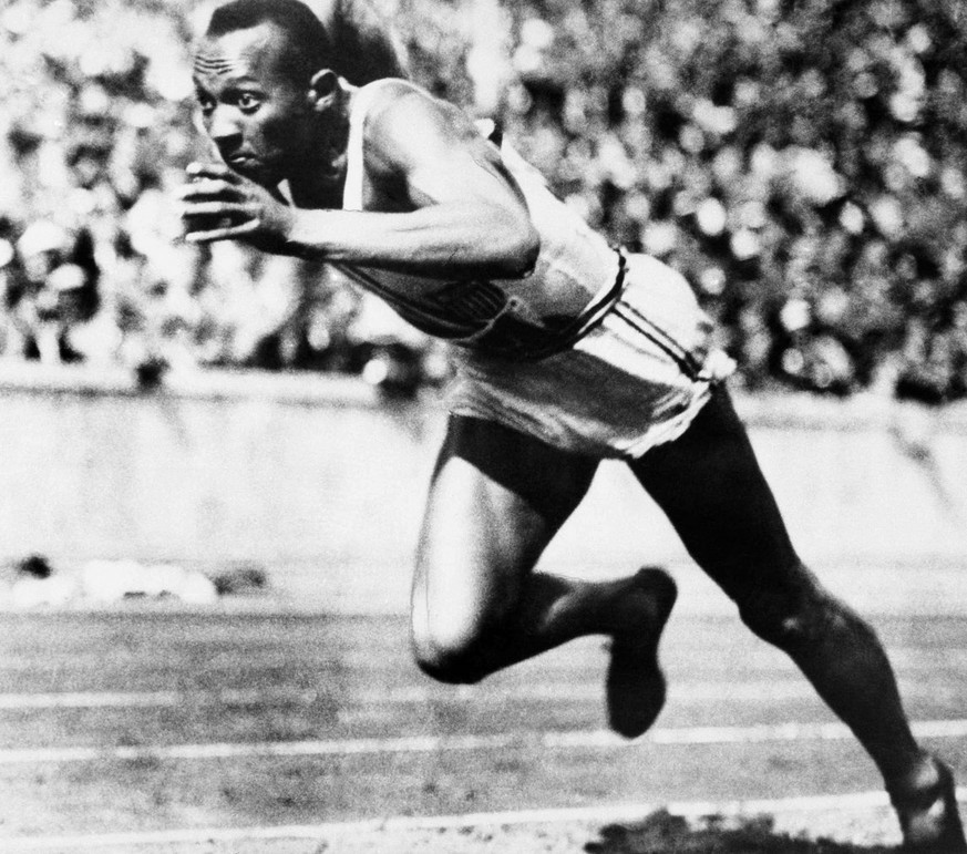 25.05.1935: Keiner ärgerte Hitler mehr als Jesse Owens – dabei hätte der Führer ja wissen müssen, was der Schwarze drauf hat