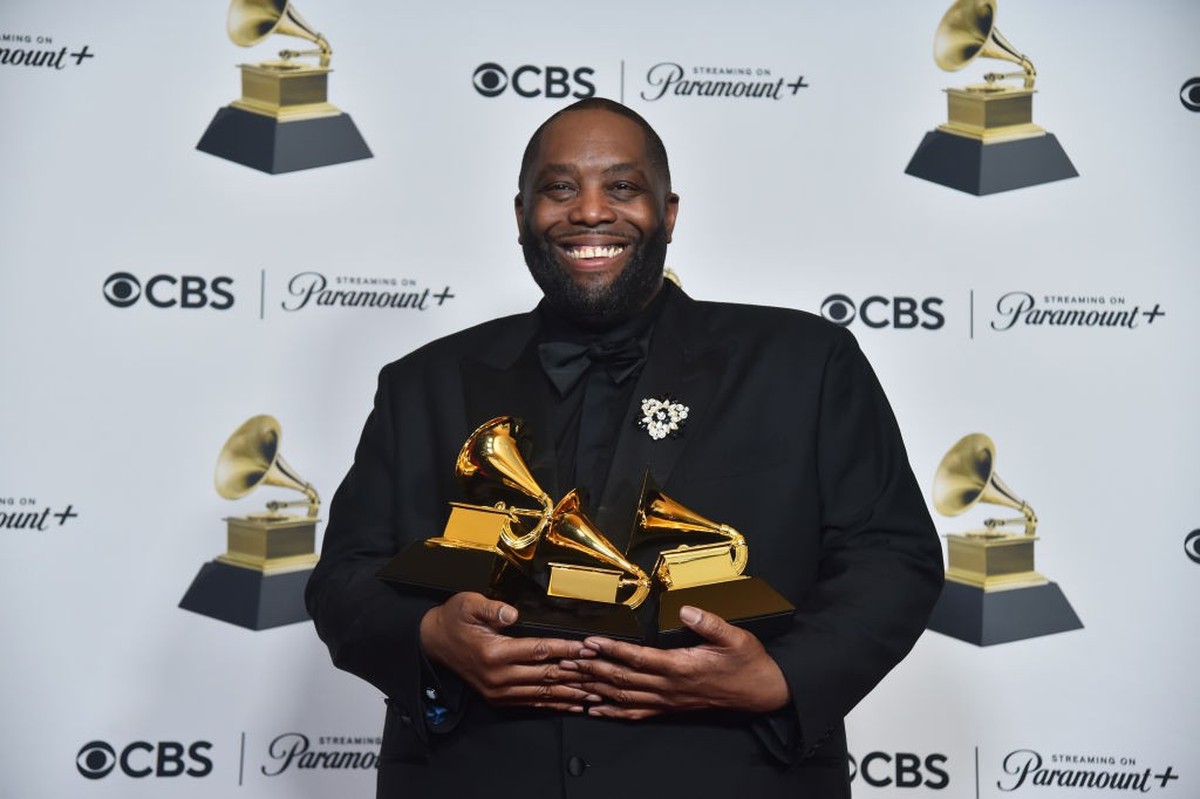 LOS ANGELES, CALIFORNIA - FEBRUARY 04: Killer Mike, winner of the "Best Rap Album" award for "Michael", "Best Rap Performance" award for "Scientists &amp; Engineers& ...