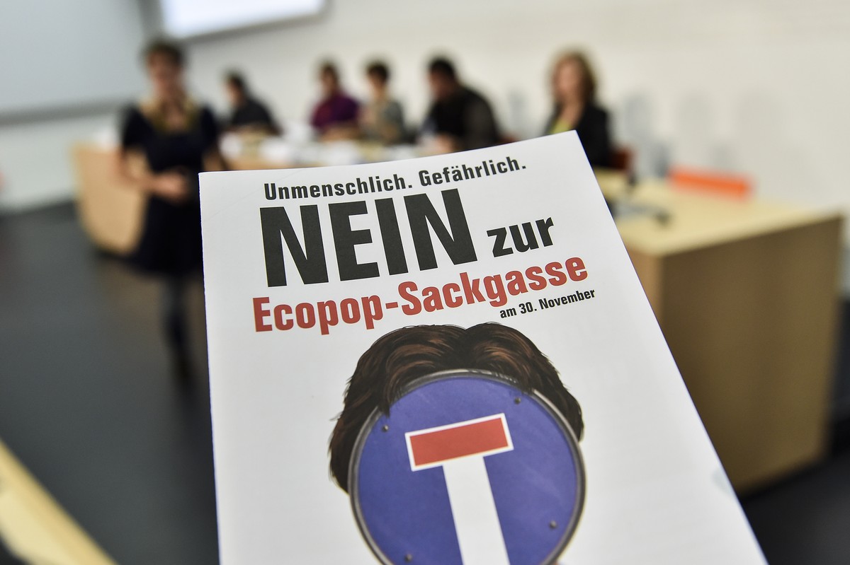 Plakatsujet des linksgrünen Nein-Komitees.