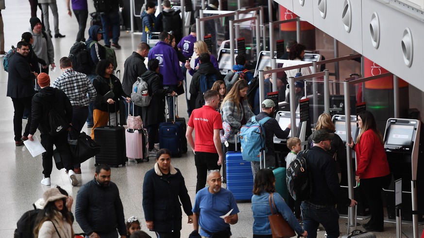 Flights have been canceled again due to a strike at London Heathrow Airport
