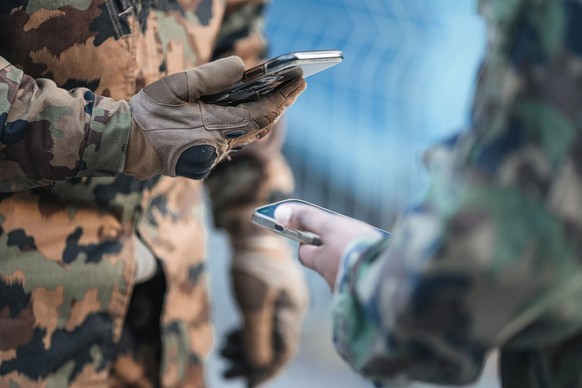Handy Soldaten Schweizer Armee Militär