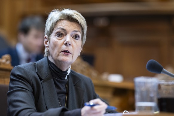 Bundespraesidentin Karin Keller-Sutter spricht zur Budgetdebatte, an der Wintersession der Eidgenoessischen Raete, am Dienstag, 2. Dezember 2025 im Staenderat in Bern. (KEYSTONE/Alessandro della Valle ...