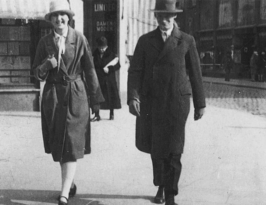 Studentin Hilde mit ihrem späteren Ehemann Andreas, Bonn 1927.