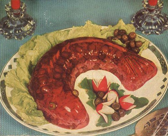 vintage jello recipes from hell sulz sülze glibber aspik essen food kochen retro https://i.pinimg.com/originals/0f/c1/9e/0fc19e6dcb2d2cdcc05345f827a6687c.jpg