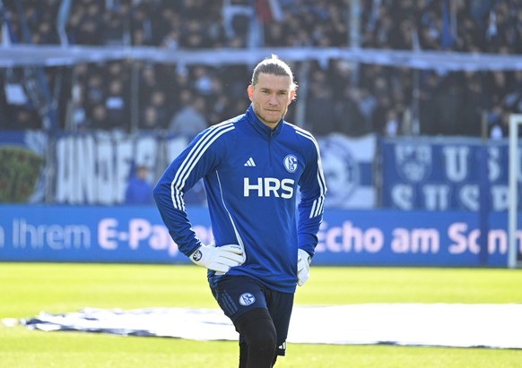 23.02.2025, xsltx, Fussball 2.Bundesliga, SV Darmstadt 98 - FC Schalke 04 v.l. Loris Karius FC Schalke 04 DFL/DFB REGULATIONS PROHIBIT ANY USE OF PHOTOGRAPHS as IMAGE SEQUENCES and/or QUASI-VIDEO ***  ...