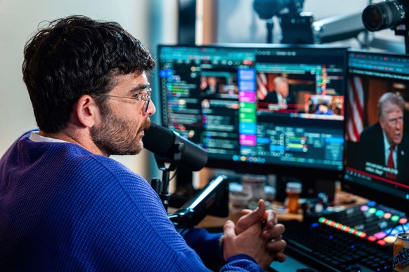 An undated photo provided by Mauricio Miranda shows Turkish American online streamer Hasan Piker who was detained and questioned at O&#039;Hare International Airport in May 2025 after his flight from  ...