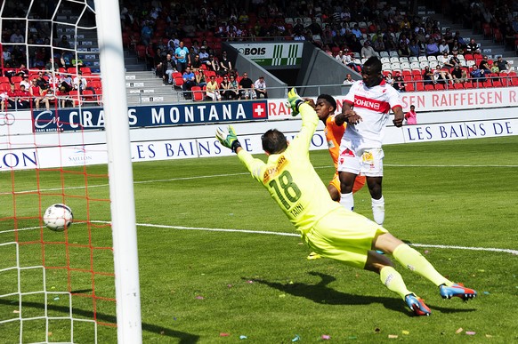 Versöhnlicher Saisonabschluss für Sion.&nbsp;Ebenezer Assifuah bezwingt GC-Keeper Davide Taini zum 1:0.