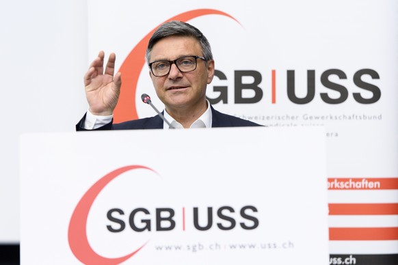 Giorgio Tuti, Praesident SEV, spricht waehrend der 296. SGB-Delegiertenversammlung, am Freitag, 25. Mai 2018 in Bern. (KEYSTONE/Anthony Anex)
