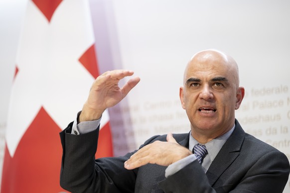Federal President Alain Berset speaks at a media conference about the changes to the health insurance regulation and the nursing benefits regulation, on Friday, September 22, 202...