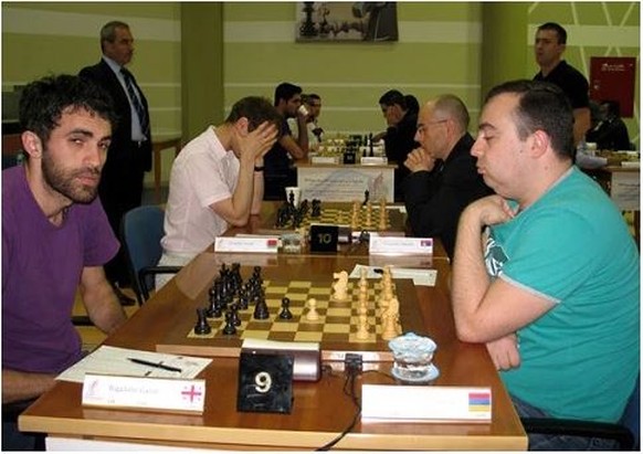 Gaioz Nigalidze (links) und Tigran Petrosian.