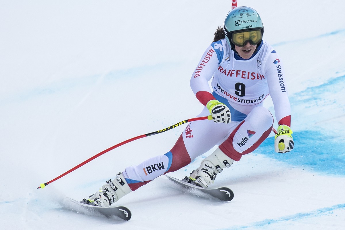Wendy Holdener of Switzerland in action during the Super-G run of the women's Alpine Combined race at the Alpine Skiing FIS Ski World Cup in Lenzerheide, Switzerland, Friday, January 26, 2018. (K ...