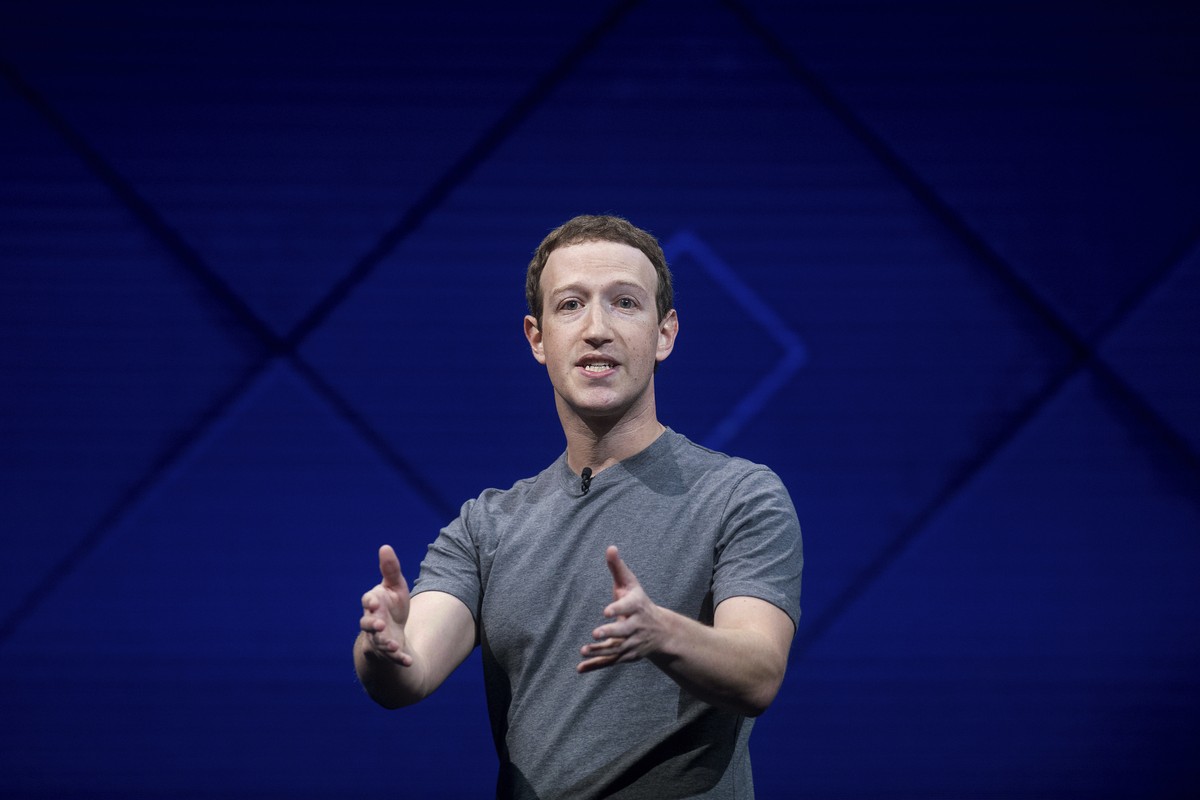 Facebook CEO Mark Zuckerberg speaks at his company's annual F8 developer conference, Tuesday, April 18, 2017, in San Jose, Calif. (AP Photo/Noah Berger)