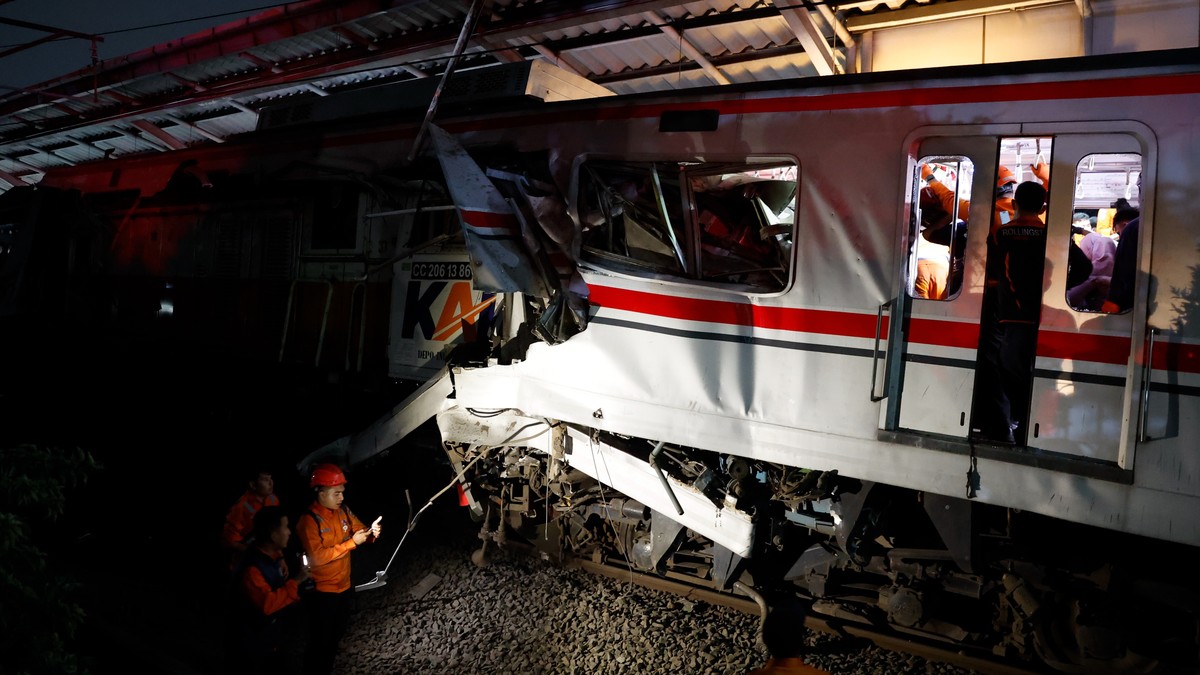 Mindestens drei Tote bei Zugunglück nahe Jakarta