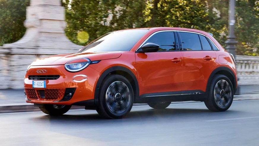 With the electric 600e, Fiat brings a big SUV brother to the small car 500.