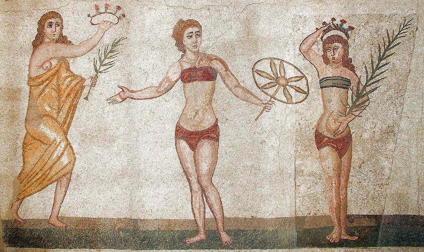 Auch römische Sportlerinnen betätigten sich in dieser Aufmachung; mit «Fascia pectoralis» (BH) und «subligaculum»&nbsp;(Lendenschurz), 4. Jahrhundert.