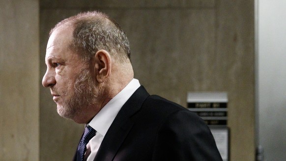 epa07086005 Former movie producer Harvey Weinstein departs a court hearing in his sexual assault case at State Supreme Court in New York, New York, USA, 11 October 2018. Weinstein is facing a six-coun ...