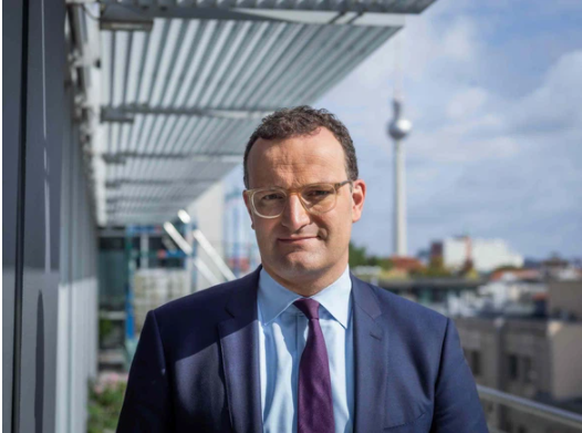 «Vielleicht ist das der Münstlerländer in mir»: Jens Spahn auf die Frage, woher er die nötige Kraft für sein Amt hat.