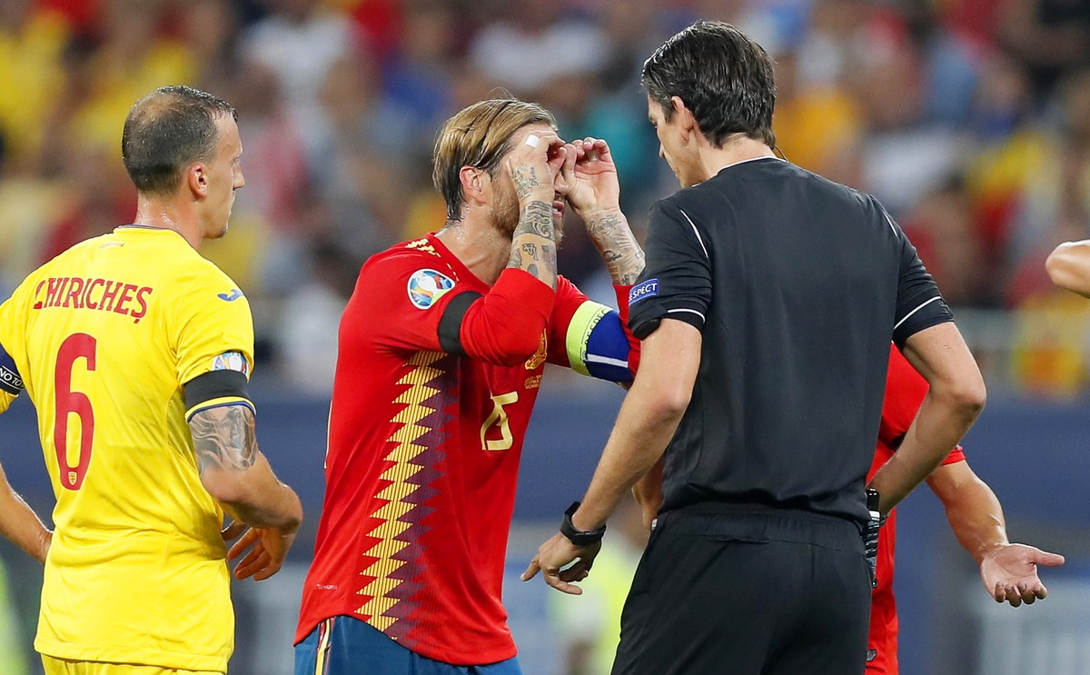 epa07820860 Spain's captain Sergio Ramos (C) celebrates after scoring the 1-0 lead from the penalty spot during the UEFA EURO 2020 group F qualifying soccer match between Romania and Spain at Nat ...