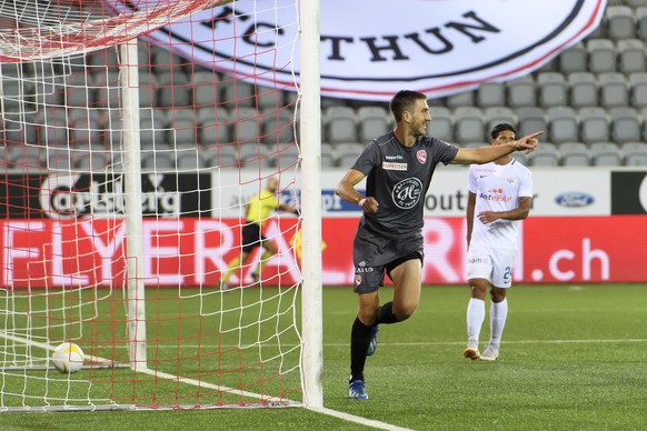 Thuns Stefan Glarner jubelt nach seinem Tor (1-0), im Fussball Meisterschaftsspiel der Super League zwischen dem FC Thun und dem FC Zuerich, am Mittwoch, 1. Juli 2020 in der Stockhorn Arena in Thun. ( ...