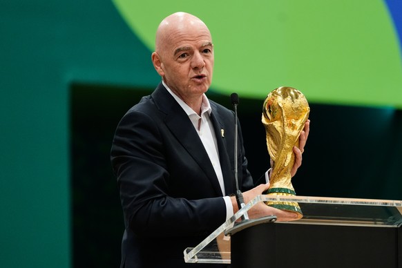 <p>Seit 2016 ist Gianni Infantino Präsident des Weltfussballverbands FIFA. Das waren die wichtigsten Momente und Stationen in der Karriere des Wallisers.</p>