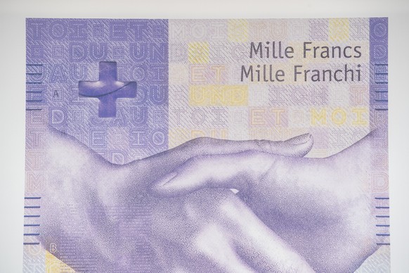 Das Erscheinungsbild der neuen 1000-Note am Dienstag, 5. Maerz 2019 in Zuerich. Die neue Banknote wird ab dem 13. Maerz in Umlauf genommen. (KEYSTONE/Ennio Leanza)
