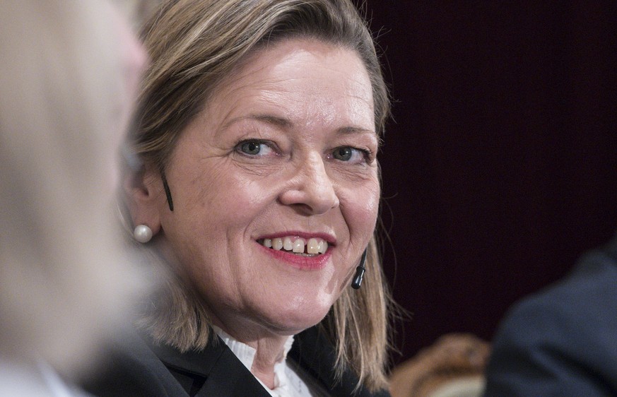 «Dä isch en Depp»: Bundesratskandidatin Heidi Z'graggen tappt in die Mikrofon-Falle