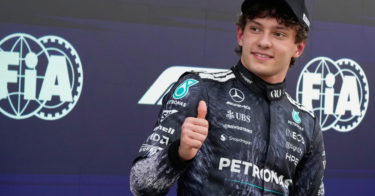 Antonelli gewinnt schon wieder – Piastri und Leclerc brechen Mercedes-Dominanz in Japan