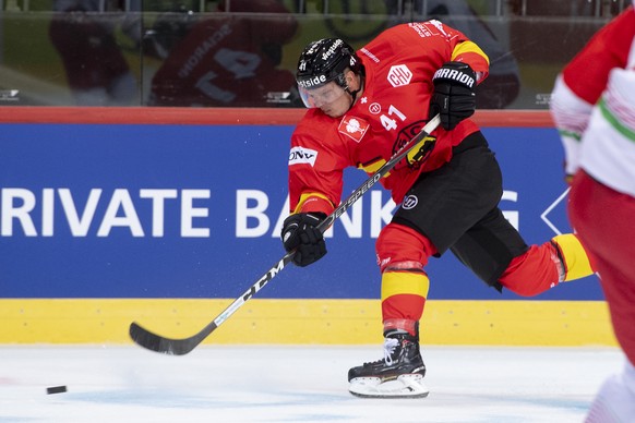 Berns Gregory Sciaroni in action during the Champions Hockey League group G match between Switzerland&#039;s SC Bern and Cardiff Devils from Wales, in Bern, Switzerland, this Saturday, September 8, 20 ...