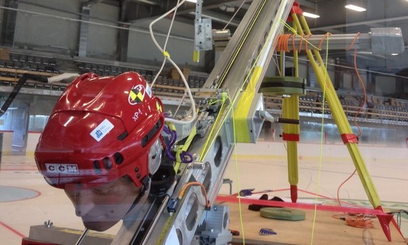 Bandentests mit Dummy-Hockeyanern werden bereits seit über drei Jahren gemacht.