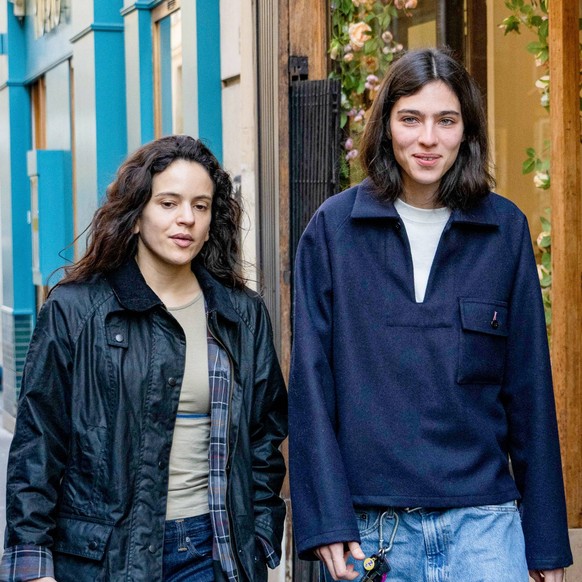 Exclusive Spanish singer Rosalia strolls through the streets of Paris before joining her partner, French model Loli Bahia Roubille, in Paris, France, on March 19, 2026 Yehiel Chekroune Bestimage Exclu ...