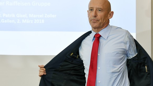 Patrik Gisel, CEO Raiffeisen Gruppe an der Bilanzmedienkonferenz in Zuerich am Freitag, 2. Maerz 2018. (KEYSTONE/Walter Bieri)