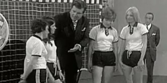 «Decken, decken, nicht Tischdecken» – als man(n) im TV noch über Frauenfussball lästerte