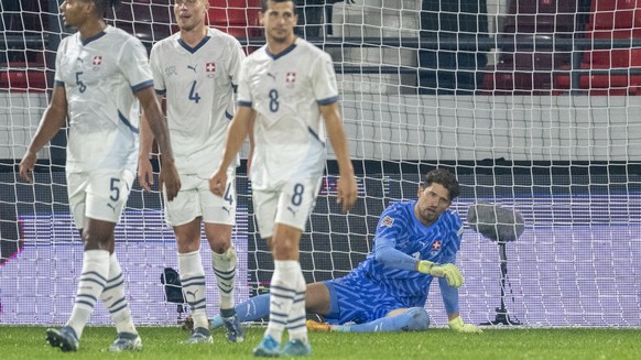 Keeper Gregor Kobel, right, from Switzerland reacts after the 1:0 goal for Serbia during the UEFA Nations League group A4 qualifying soccer match between Serbia and Switzerland, at the Dubocica Stadiu ...