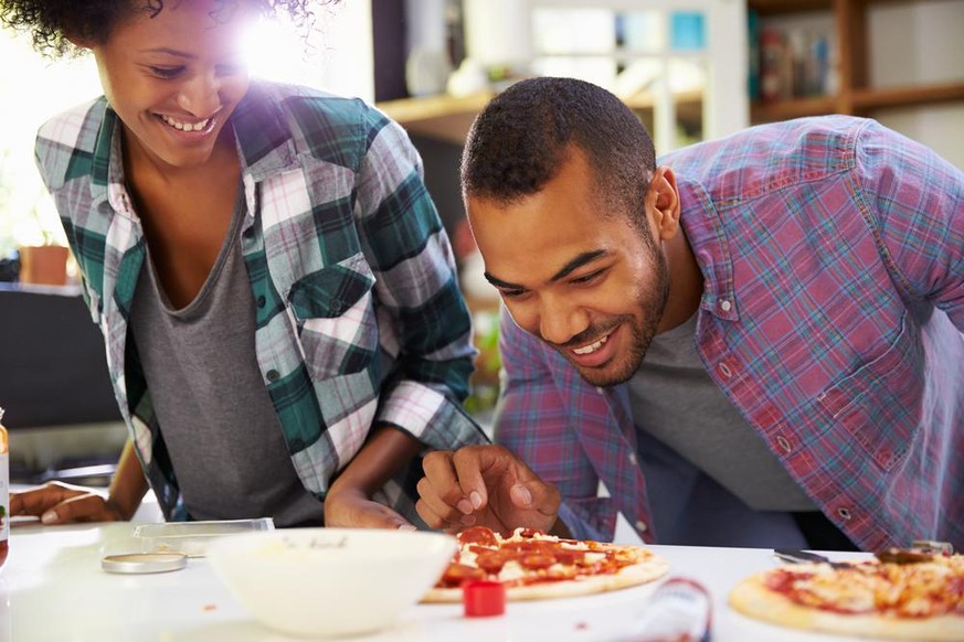 Pizza? Kann der Simple natürlich – aber er macht nicht alles selber.